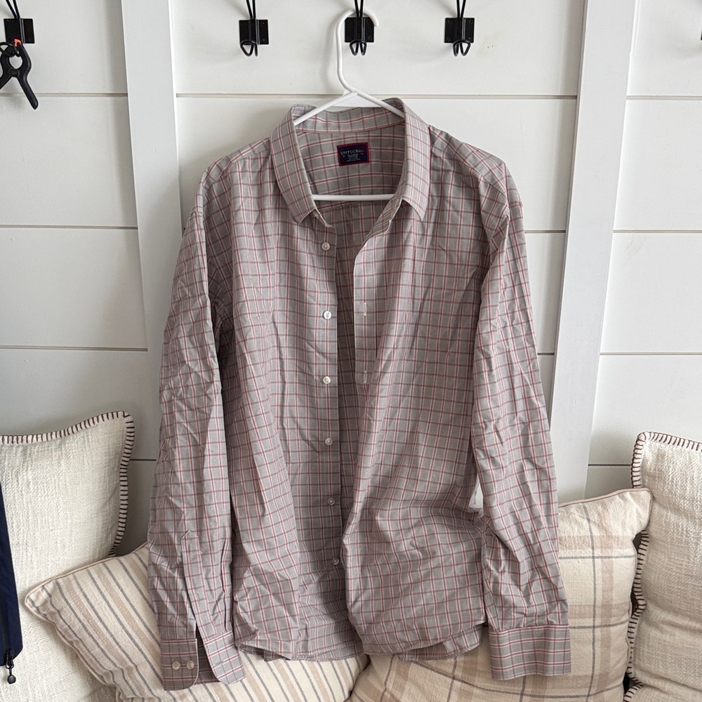 UNTUCKit Men's Plaid Button Down Shirt - Red and White